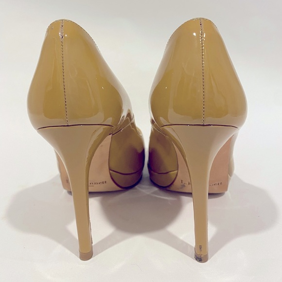 LK Bennett London Tan Patent Sledge Court Pump Stiletto 4” Heel w/0.5” Platform - Picture 2 of 8